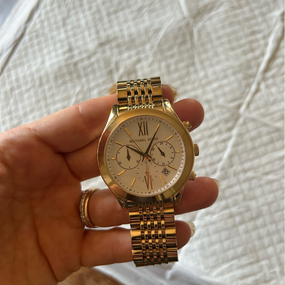 Micheal Kors Watch - NWOT - MK5762 - Yellow Gold Plated - great condition